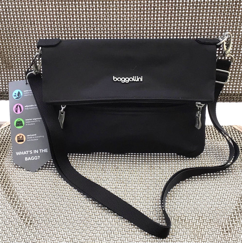 Nwt baggallini flip - baggallini,
