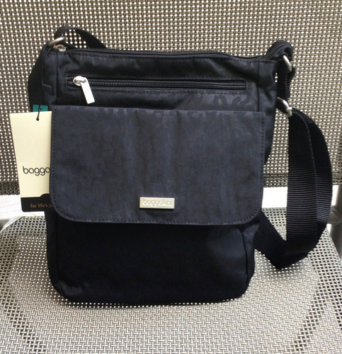 Nwt baggallini town bagg - nwt,